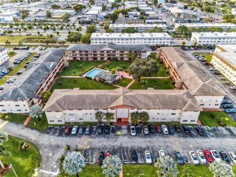 5300 Washington Street Hollywood FL 33021