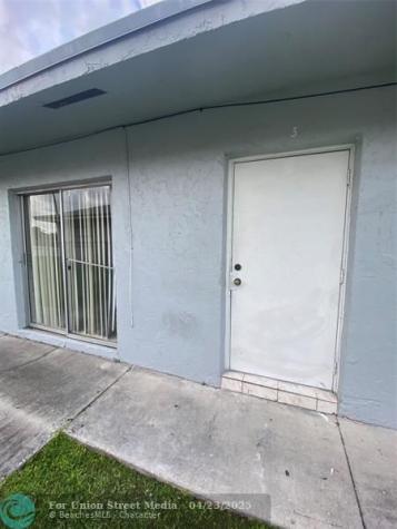 4021 NW 30th Terrace Lauderdale Lakes FL 33309