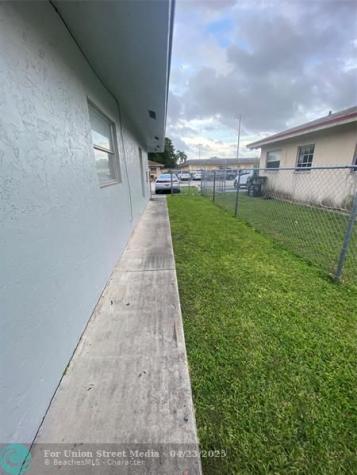 4021 NW 30th Terrace Lauderdale Lakes FL 33309