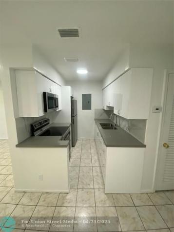 4021 NW 30th Terrace Lauderdale Lakes FL 33309