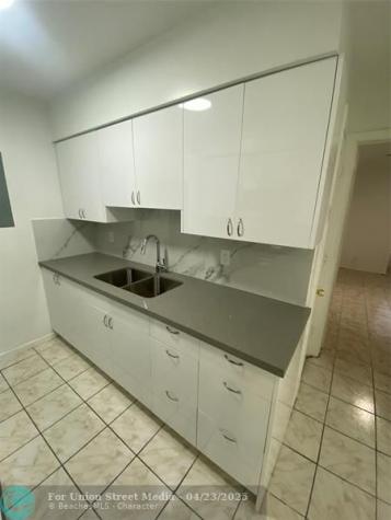 4021 NW 30th Terrace Lauderdale Lakes FL 33309