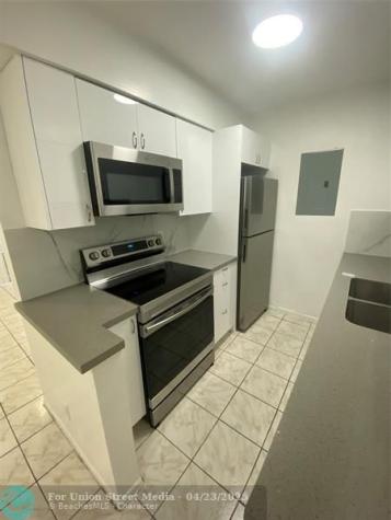 4021 NW 30th Terrace Lauderdale Lakes FL 33309