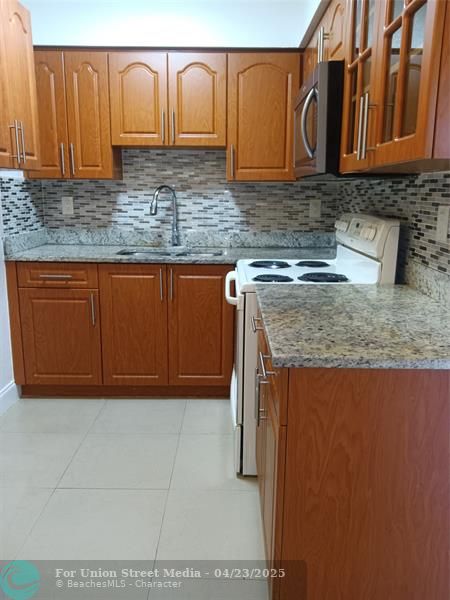 5211 NW 16th Street Lauderhill FL 33313
