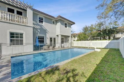 3534 Forest View Creek Dania Beach FL 33312