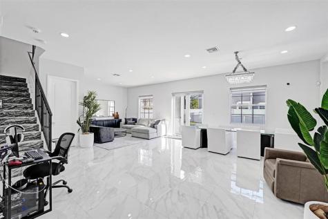 3534 Forest View Creek Dania Beach FL 33312