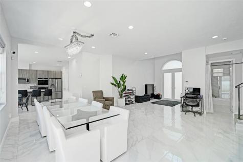 3534 Forest View Creek Dania Beach FL 33312