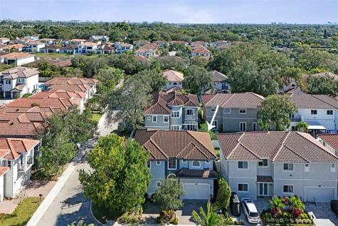 3534 Forest View Creek Dania Beach FL 33312