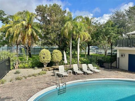 660 NE 11th Avenue Fort Lauderdale FL 33304