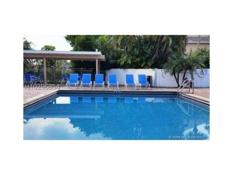1761 NW 96th Terrace Pembroke Pines FL 33024