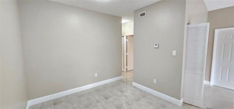 1761 NW 96th Terrace Pembroke Pines FL 33024