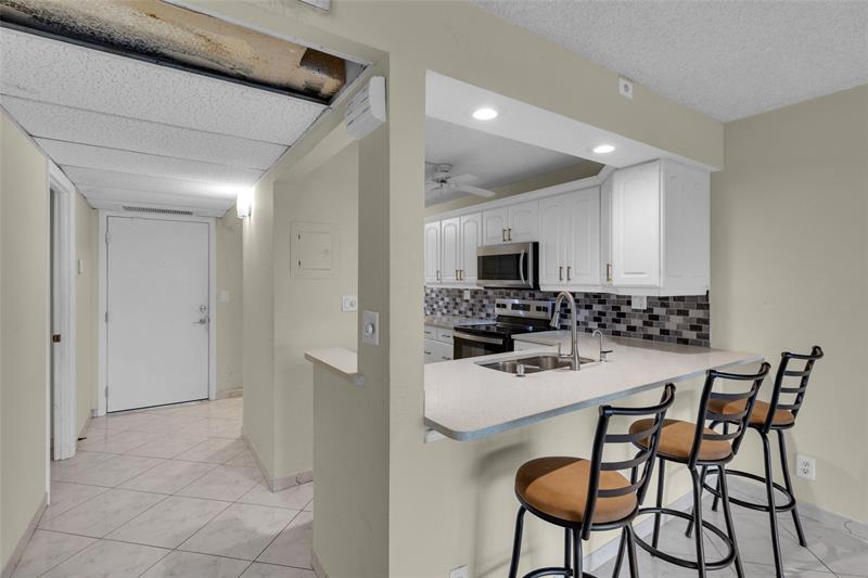 7 Royal Palm Way Boca Raton FL 33432