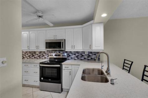 7 Royal Palm Way Boca Raton FL 33432