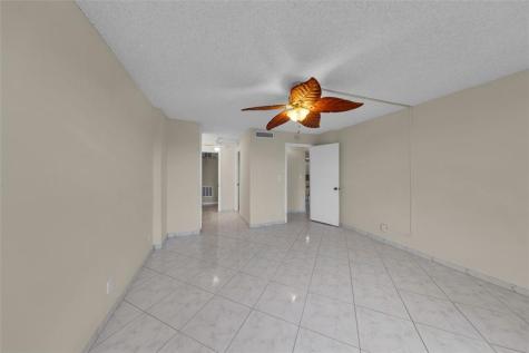 7 Royal Palm Way Boca Raton FL 33432
