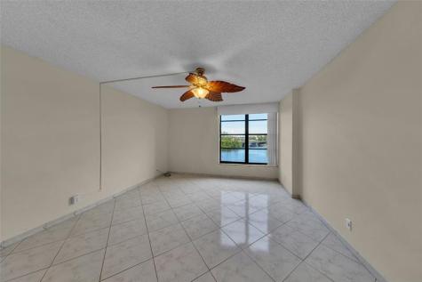 7 Royal Palm Way Boca Raton FL 33432