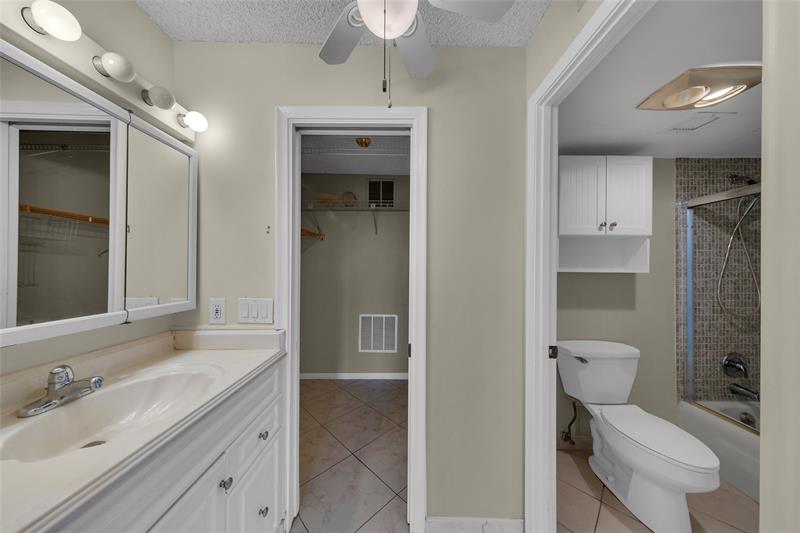 7 Royal Palm Way Boca Raton FL 33432