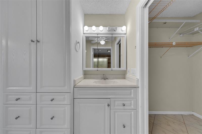 7 Royal Palm Way Boca Raton FL 33432