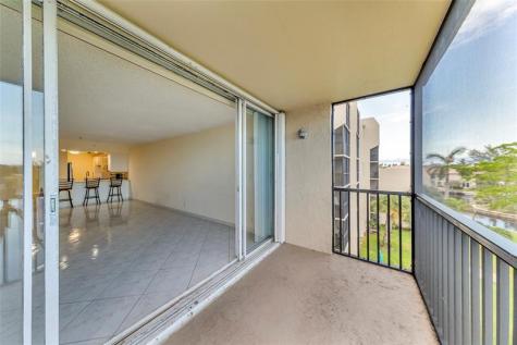 7 Royal Palm Way Boca Raton FL 33432