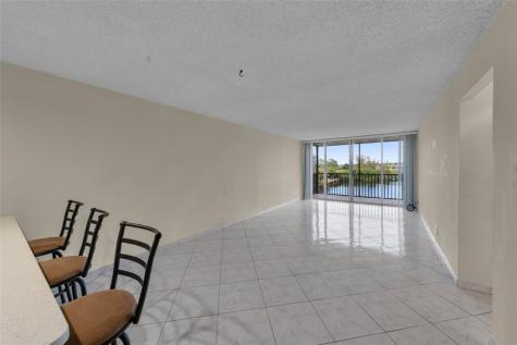7 Royal Palm Way Boca Raton FL 33432