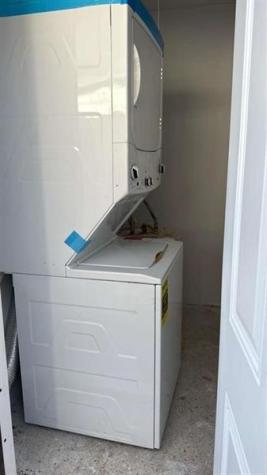 1054-1058 SW 2nd Street Hallandale Beach FL 33009