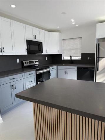 1054-1058 SW 2nd Street Hallandale Beach FL 33009