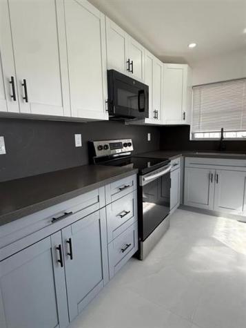 1054-1058 SW 2nd Street Hallandale Beach FL 33009