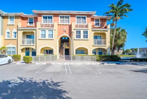10855 NW 88th Terrace Doral FL 33178