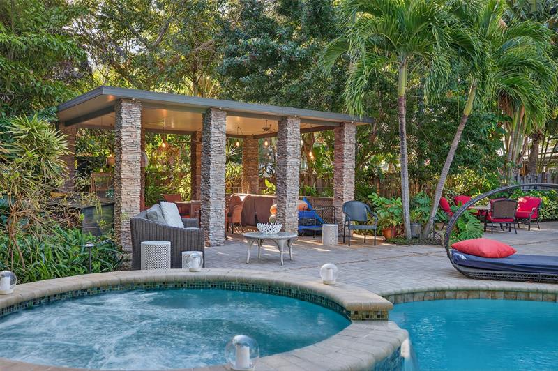 318 NE 26th Street Wilton Manors FL 33305