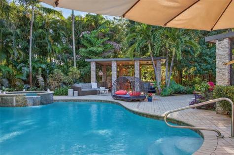 318 NE 26th Street Wilton Manors FL 33305