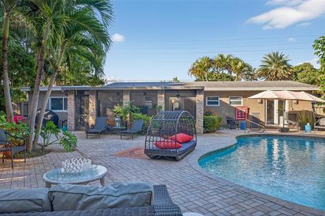318 NE 26th Street Wilton Manors FL 33305