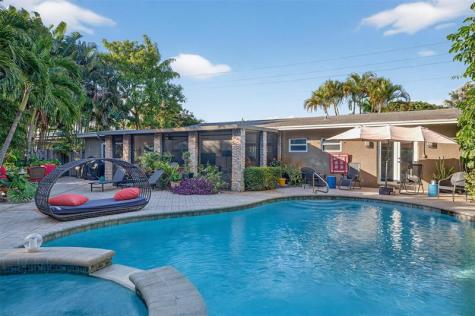 318 NE 26th Street Wilton Manors FL 33305