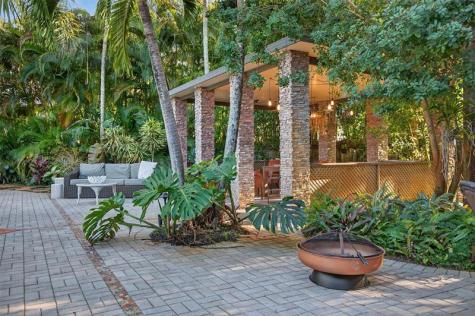 318 NE 26th Street Wilton Manors FL 33305