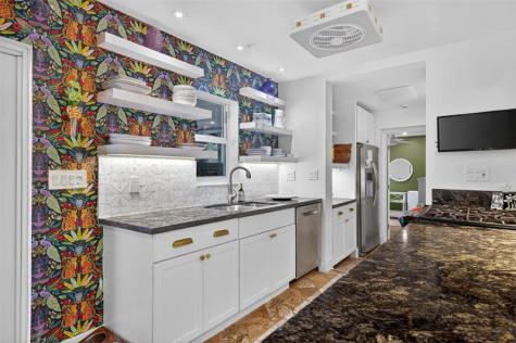 318 NE 26th Street Wilton Manors FL 33305