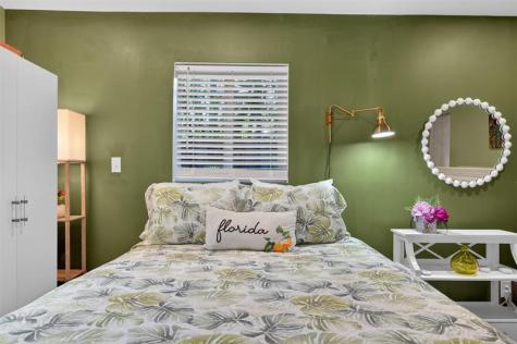318 NE 26th Street Wilton Manors FL 33305