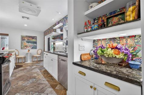 318 NE 26th Street Wilton Manors FL 33305