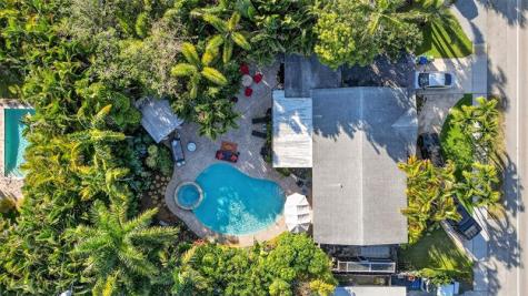 318 NE 26th Street Wilton Manors FL 33305