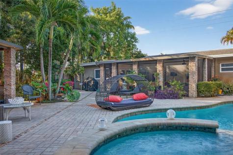 318 NE 26th Street Wilton Manors FL 33305