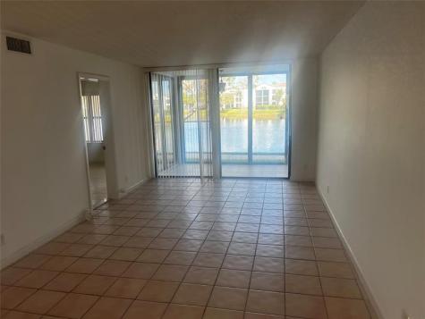 208 Lake Pointe Drive Oakland Park FL 33309