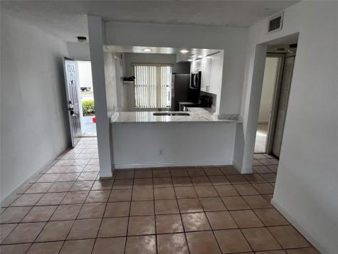 208 Lake Pointe Drive Oakland Park FL 33309