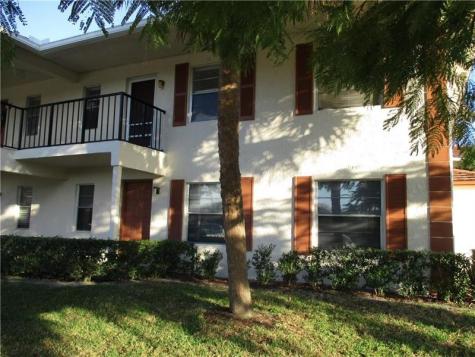 9905 Three Lakes Circle Boca Raton FL 33428