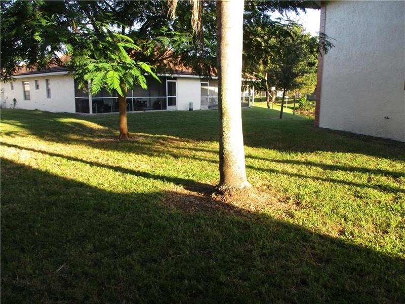 9905 Three Lakes Circle Boca Raton FL 33428