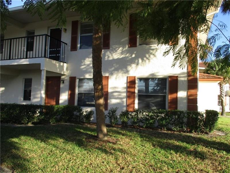 9905 Three Lakes Circle Boca Raton FL 33428