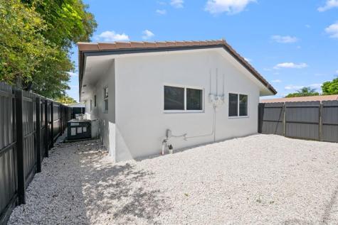 832 NE 12th Avenue Pompano Beach FL 33060