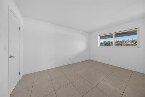 4331 NE 5th Avenue Oakland Park FL 33334