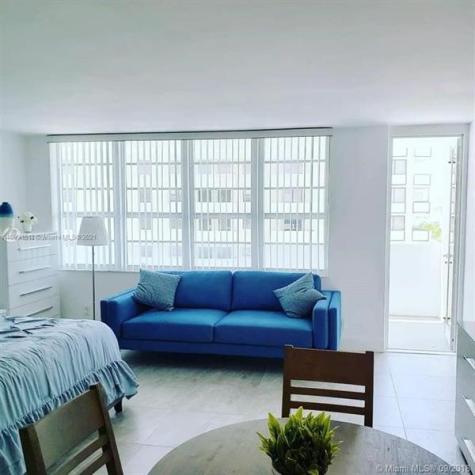 100 Lincoln Road Miami Beach FL 33139