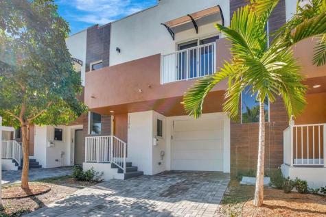 1106 S 20th Avenue Hollywood FL 33020