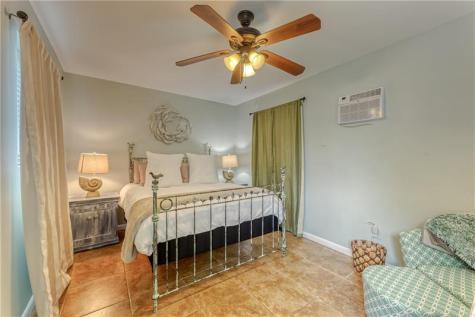 1517 NE 17th Terrace Fort Lauderdale FL 33304