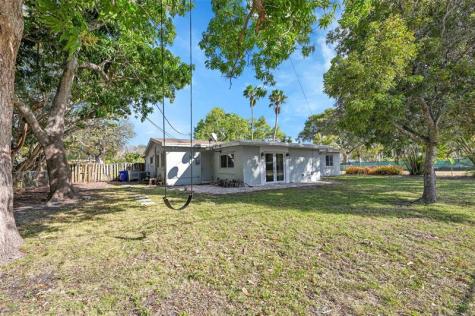 417 NE 10th Avenue Pompano Beach FL 33060