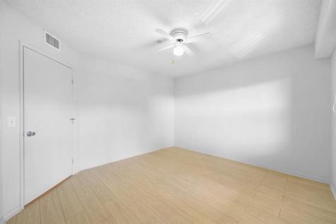 550 SW 137th Avenue Pembroke Pines FL 33027