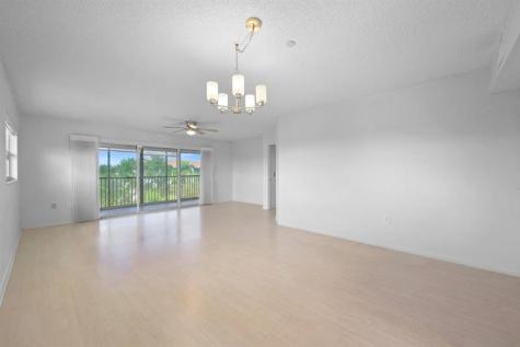 550 SW 137th Avenue Pembroke Pines FL 33027
