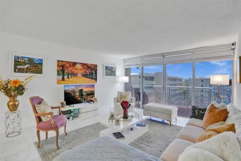 18041 Biscayne Boulevard Aventura FL 33160